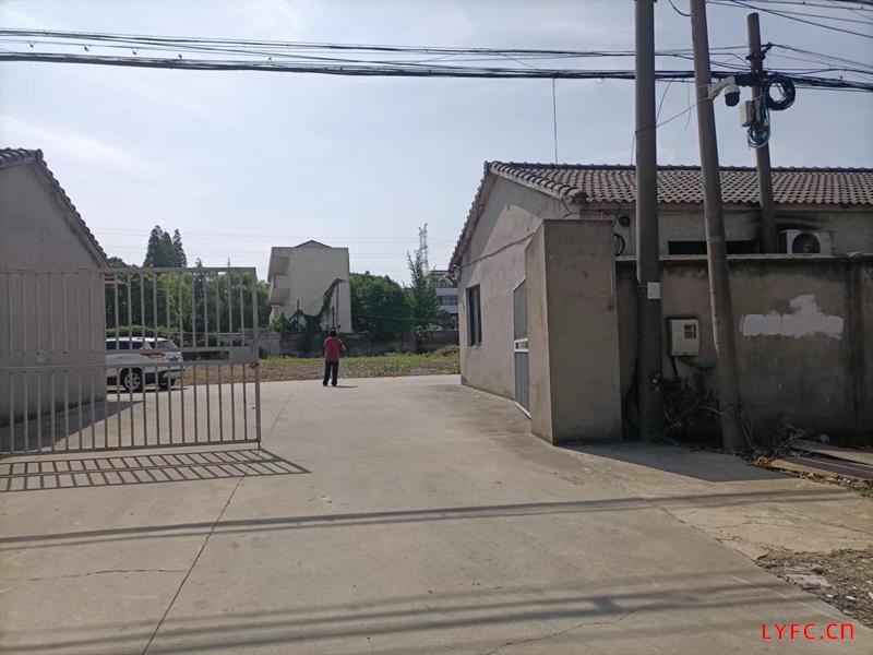 新昌新溪路1楼简装好房5房朝南3000平米8500元/月