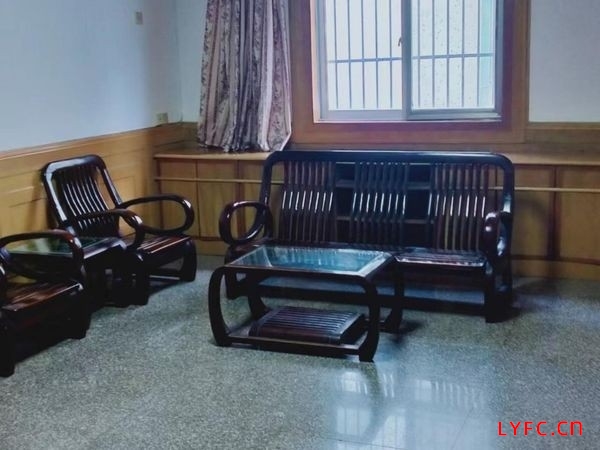 出租江南小区2/5楼110平1700元月中档装设施全311型一手