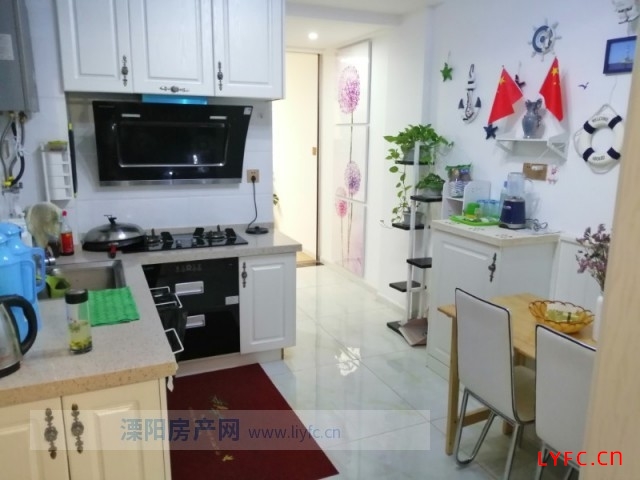 上林苑2/4楼59平62.8万豪华新装设施全221型一手