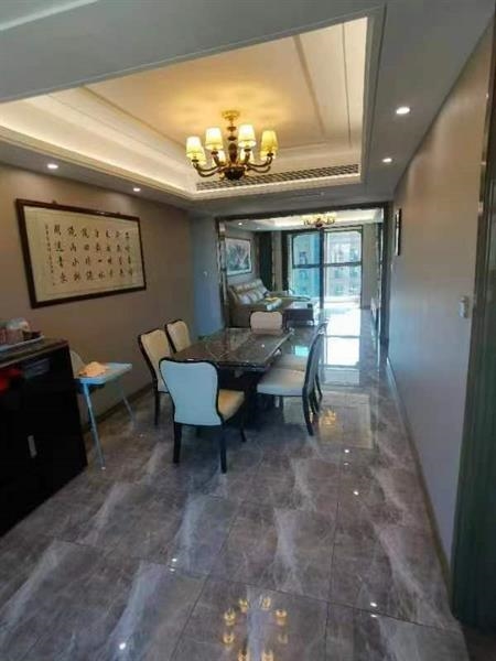 1手华府晶园18楼126平方5200一个月豪华装修拎包入住地暖中央空调322卫