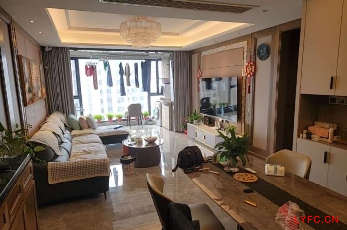 出租恒大观澜府15/18楼131平3600元月豪华新装设施全322型一手微信同