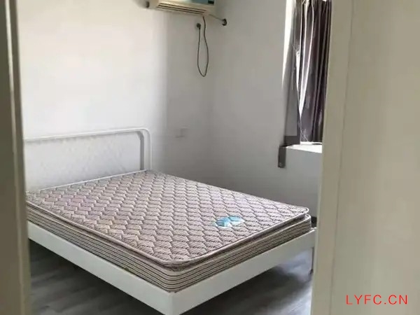 出租徐格笪小区16/18楼138平2000元月新装修设施全322型一手微信同